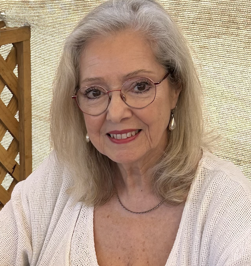 <a href="https://nubeconica.cl/maria-elena-blanco" style="color:#000;">María Elena Blanco</a>